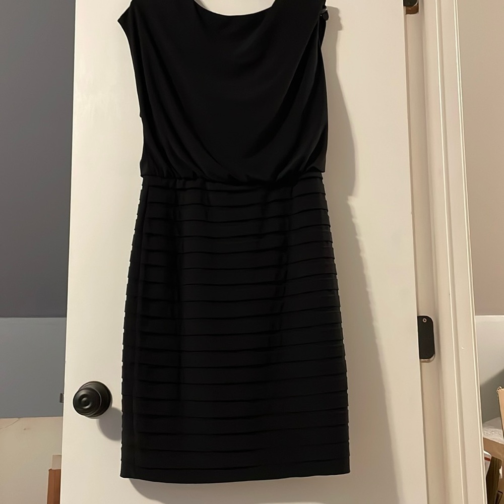 LBD by Adrianna Papell in EUC!